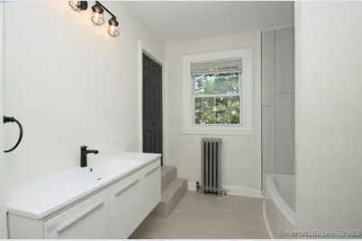 62 Whitney Street, Hartford, CT 06105 - Photo 10