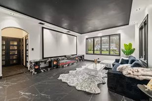 113 Woodbrook Dr, Stamford, CT 06907 - Photo 16