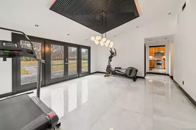 113 Woodbrook Drive, Stamford, CT 06907 - Photo 12