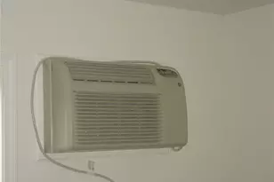 7 New St, Danbury, CT 06810 - Photo 10