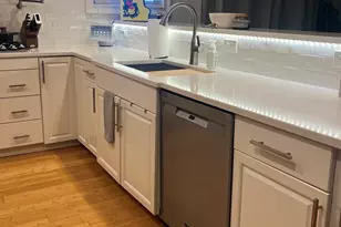 72 Carson Ave, Wethersfield, CT 06109 - Photo 12