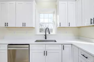 6 Prospect St, Putnam, CT 06260 - Photo 10