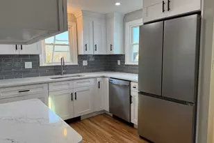 96 Bentwood Rd, West Hartford, CT 06107 - Photo 2