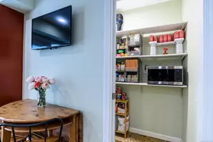 193 Putting Green Rd, Trumbull, CT 06611 - Photo 8