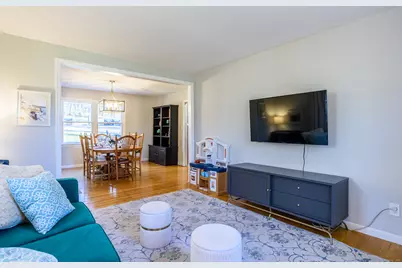 193 Putting Green Road, Trumbull, CT 06611 - Photo 12