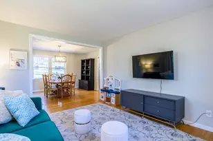 193 Putting Green Rd, Trumbull, CT 06611 - Photo 12