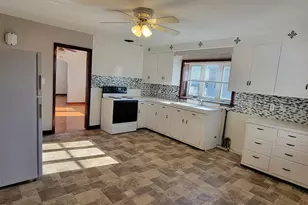 690 Highland Ave, Waterbury, CT 06708 - Photo 4