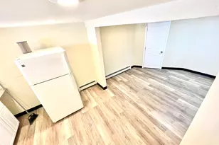 129 Highland Ave, Waterbury, CT 06708 - Photo 8