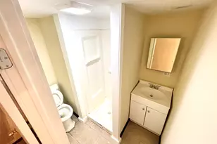 129 Highland Ave, Waterbury, CT 06708 - Photo 16