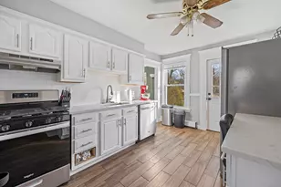 1045 Cooke St, Waterbury, CT 06704 - Photo 12