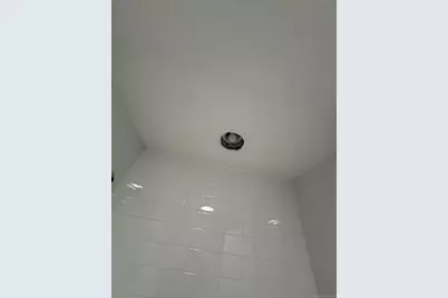 422 Lafayette Street #1R, Bridgeport, CT 06604 - Photo 10