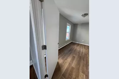 422 Lafayette Street #1R, Bridgeport, CT 06604 - Photo 2