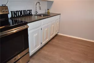 34 Bostwick Arms, New Milford, CT 06776 - Photo 4