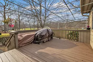 183 Apache Ln, Stratford, CT 06614 - Photo 6