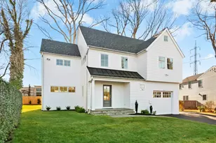 13 Patton Dr, Darien, CT 06820 - Photo 2