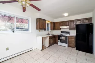 17 Bergh St, Danbury, CT 06810 - Photo 6