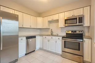 372 Monticello Dr, Branford, CT 06405 - Photo 6