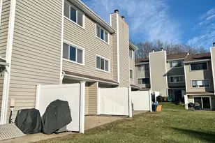 372 Monticello Dr, Branford, CT 06405 - Photo 18