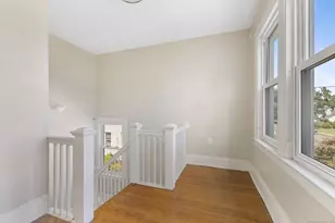 135 Dover Rd, West Hartford, CT 06119 - Photo 4