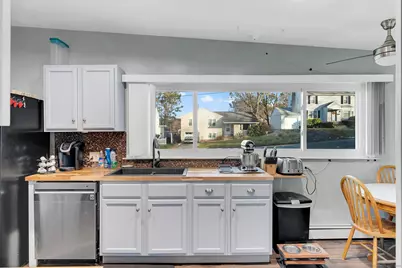 89 Gail Drive, Waterbury, CT 06704 - Photo 6