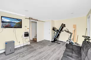 89 Gail Dr, Waterbury, CT 06704 - Photo 32