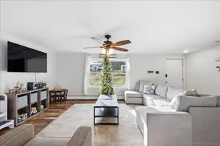 36 Richard Brown Dr, Montville, CT 06382 - Photo 4