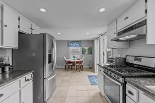 76 New Shore Rd, Waterford, CT 06385 - Photo 8