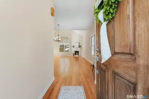 3 Rushbrooke Ln, Shelton, CT 06484 - Photo 4