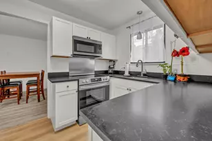 496 Heritage Vlg, Southbury, CT 06488 - Photo 6