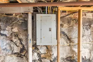 188 Shaw St, New London, CT 06320 - Photo 38