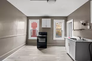 171 Edgewood St, Hartford, CT 06112 - Photo 14