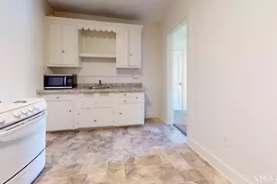 666 Main St, Middletown, CT 06457 - Photo 12