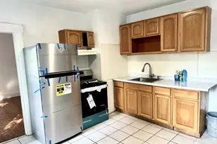 219 Connecticut Ave, New London, CT 06320 - Photo 2