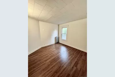 219 Connecticut Avenue, New London, CT 06320 - Photo 6