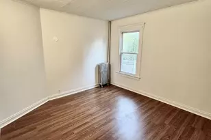 219 Connecticut Ave, New London, CT 06320 - Photo 6