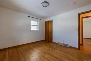 3845 Old Town Rd, Bridgeport, CT 06606 - Photo 14