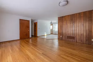 3845 Old Town Rd, Bridgeport, CT 06606 - Photo 4