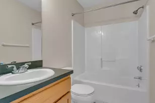 20 Lakeview Dr, Branford, CT 06405 - Photo 32