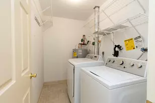 8 Rose Ln, Danbury, CT 06811 - Photo 10