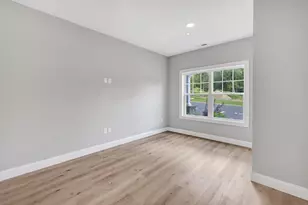 303 Bridgeport Ave, Shelton, CT 06484 - Photo 32