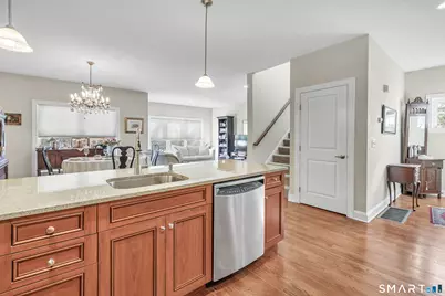 18 Ashwood Circle #18, Shelton, CT 06484 - Photo 4