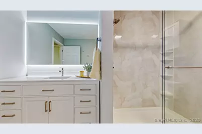 80 Country Lane #APT 40, Vernon, CT 06066 - Photo 18