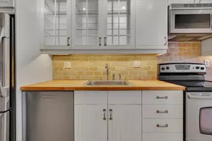 40 Robin Rd, West Hartford, CT 06119 - Photo 8