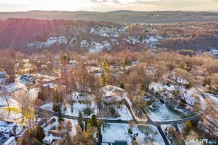 8 Chestnut Hill Dr, New Fairfield, CT 06812 - Photo 38