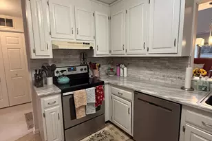 462 Glendale Ave, Bridgeport, CT 06606 - Photo 6