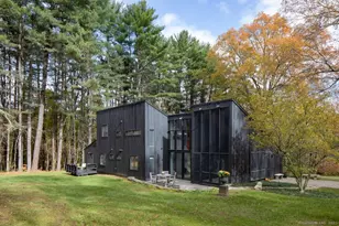40 Canterbury Ln, Salisbury, CT 06039 - Photo 1