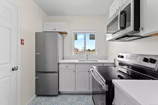 72 S Main St, Wallingford, CT 06492 - Photo 4