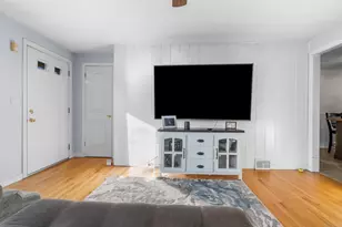 68 Dominican Rd, Branford, CT 06405 - Photo 6