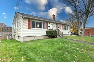 15 Utica St, Milford, CT 06461 - Photo 2