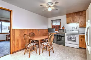 15 Utica St, Milford, CT 06461 - Photo 16